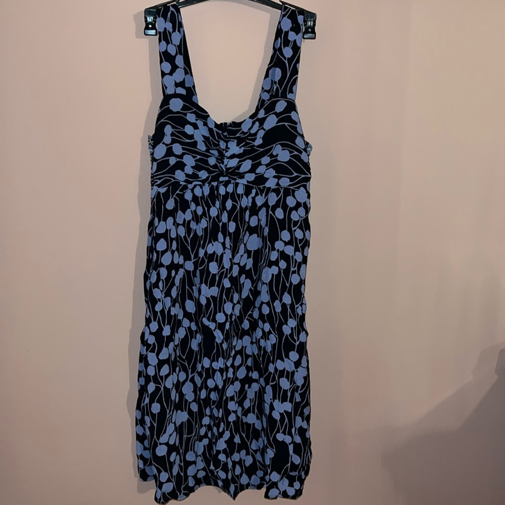 Beautiful eye catching navy blue print flowing maxi